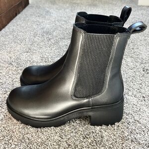 Steve Madden Black Boots